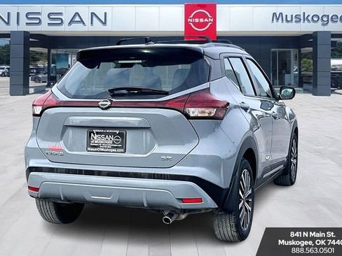 Used 2023 Nissan Kicks SR w/ Exterior Package image 5