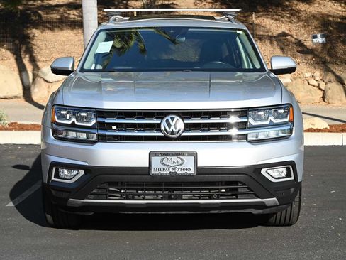 Used 2018 Volkswagen Atlas SEL Premium AWD/4WD image 2