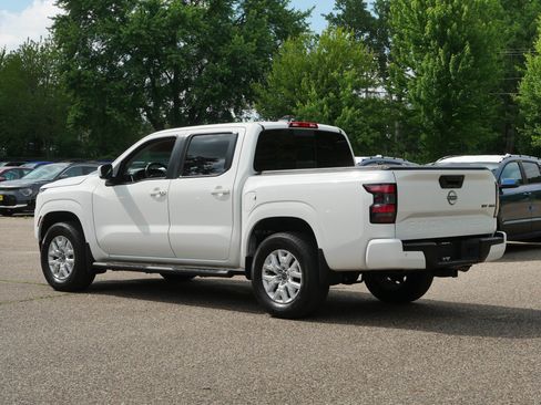 Certified 2023 Nissan Frontier SV w/ SV Convenience Package AWD/4WD image 5