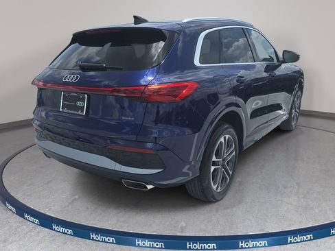 Certified 2025 Audi Q5 Premium w/ Convenience Package AWD/4WD image 5