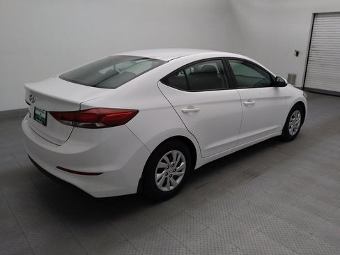 Used 2018 Hyundai Elantra SE FWD image 9