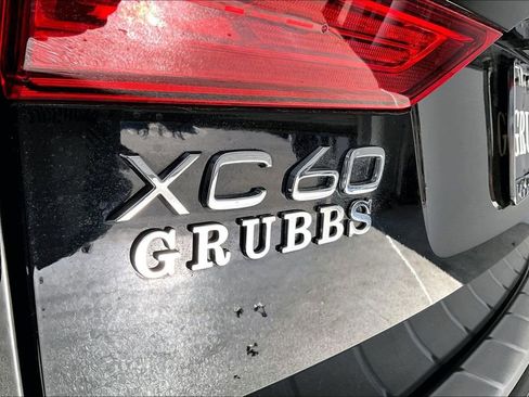 Used 2025 Volvo XC60 B5 Plus w/ Protection Package Premier image 39