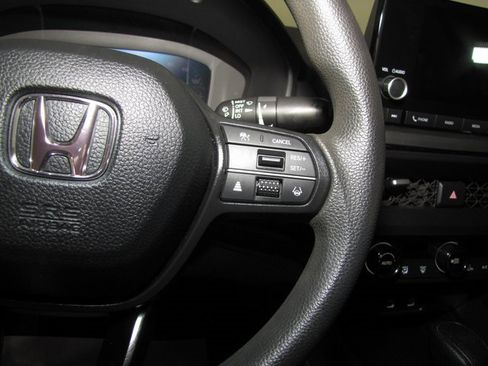 Certified 2023 Honda Accord EX image 6