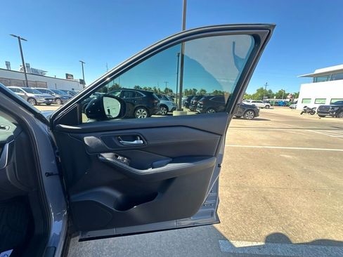 Used 2024 Nissan Rogue SL w/ SL Premium Package FWD image 25