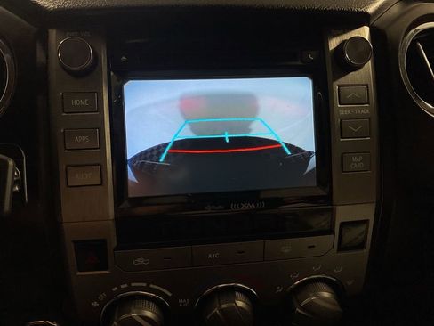 Used 2018 Toyota Tundra SR5 w/ SR5 Upgrade Package image 4