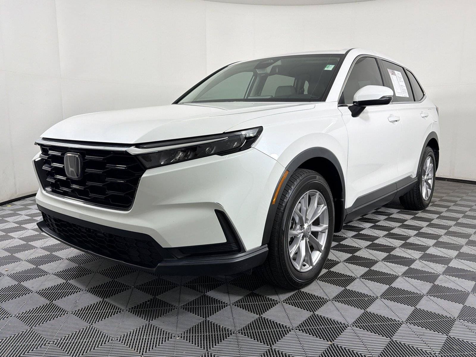 Used 2024 Honda CR-V EX image 3
