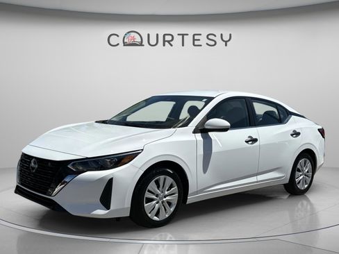 Certified 2025 Nissan Sentra S image 1