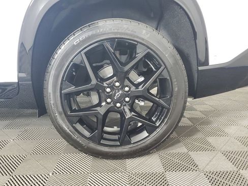 New 2026 Chevrolet Traverse RS w/ LPO, Floor Liner Package FWD image 30