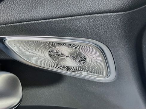 Used 2024 Mercedes-Benz GLC 300 4MATIC image 19