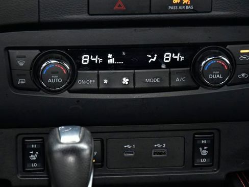 Used 2023 Nissan Frontier PRO-4X w/ Pro-4X Premium Package image 28