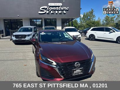 Used 2023 Nissan Altima 2.5 SV w/ SV Premium Package