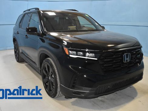 Used 2025 Honda Pilot Black Edition image 1