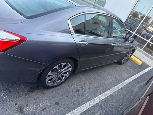 Used 2014 Honda Accord Sport image 4