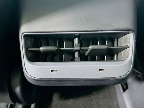 Used 2023 Tesla Model 3 Long Range image 25