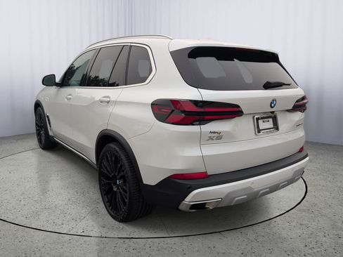 Used 2024 BMW X5 xDrive40i w/ Premium Package AWD/4WD image 5