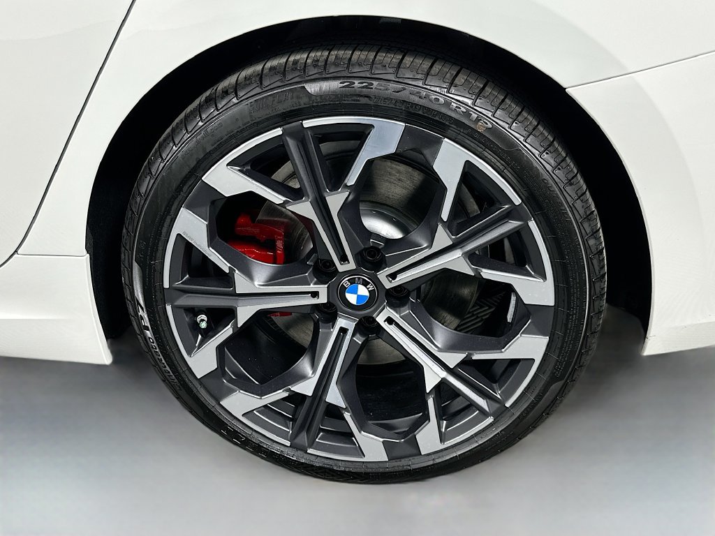 Used 2026 BMW 330i xDrive Sedan w/ M Sport Package AWD/4WD image 23