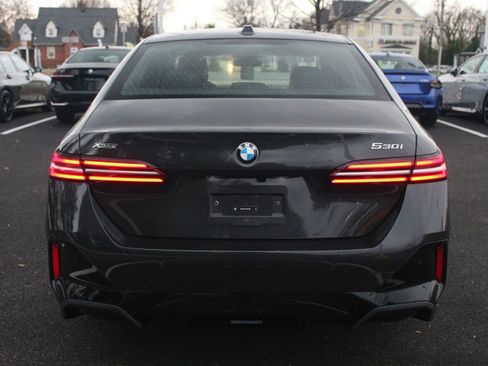 Used 2026 BMW 530i xDrive w/ M Sport Package AWD/4WD image 7