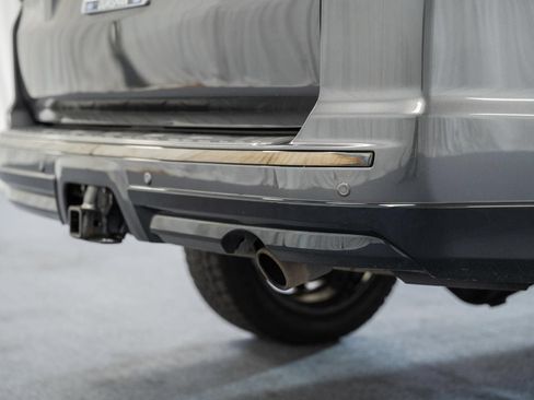 Used 2019 Toyota 4Runner Limited AWD/4WD image 6