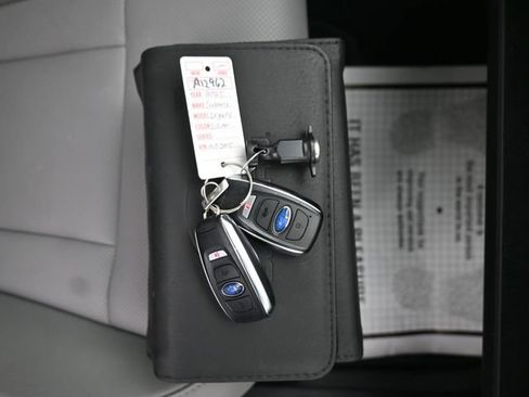 Used 2025 Subaru Legacy Limited image 12