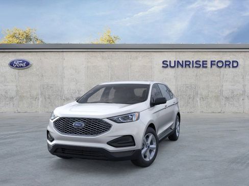 New 2024 Ford Edge SE image 2