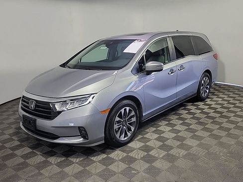 Used 2023 Honda Odyssey EX-L image 13