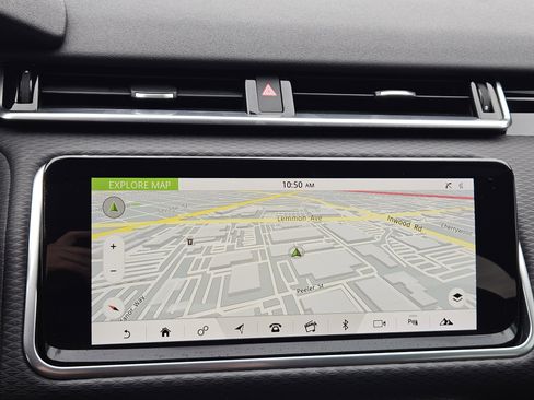 Used 2020 Land Rover Range Rover Velar R-Dynamic S image 18