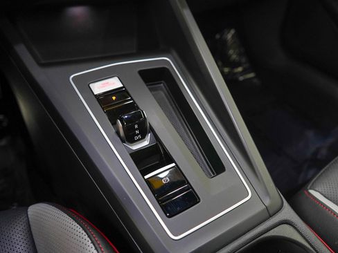 Used 2022 Volkswagen GTI Autobahn FWD image 20