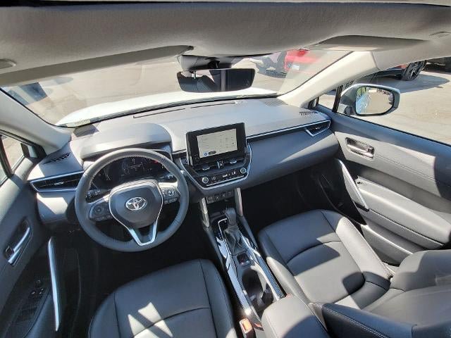 Used 2024 Toyota Corolla Cross XLE w/ Convenience Package FWD image 20