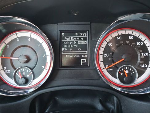 Used 2011 Dodge Durango Crew image 35