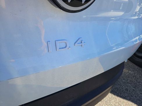 Used 2023 Volkswagen ID.4 Pro S AWD/4WD image 4