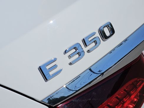 Certified 2021 Mercedes-Benz E 350 4MATIC Sedan image 13