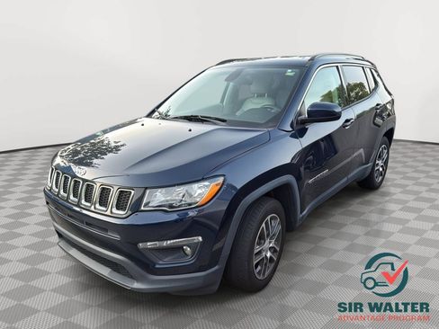 Used 2018 Jeep Compass Latitude w/ Cold Weather Group FWD image 1