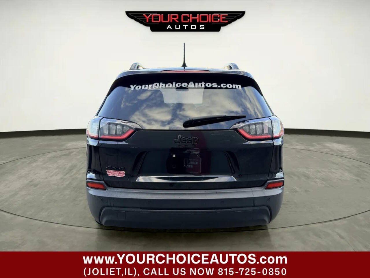 Used 2020 Jeep Cherokee Latitude Plus AWD/4WD image 4