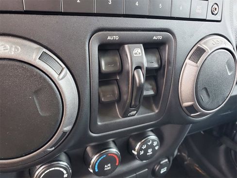 Used 2017 Jeep Wrangler Unlimited Sport w/ Quick Order Package 24S image 24