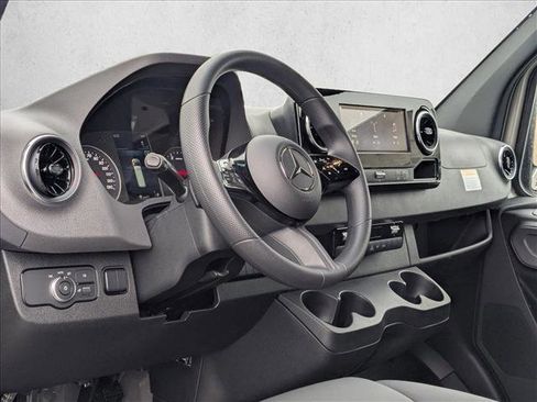 New 2025 Mercedes-Benz Sprinter 2500 image 7