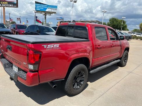 Used 2022 Toyota Tacoma SR AWD/4WD image 7