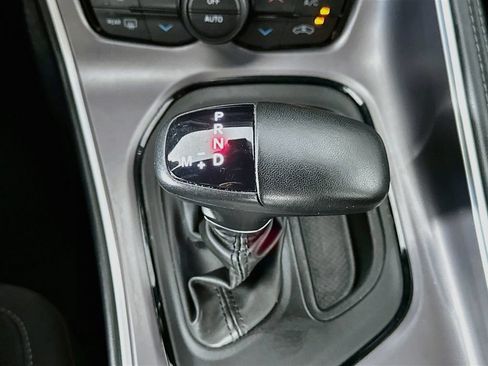 Used 2022 Dodge Challenger GT RWD image 16