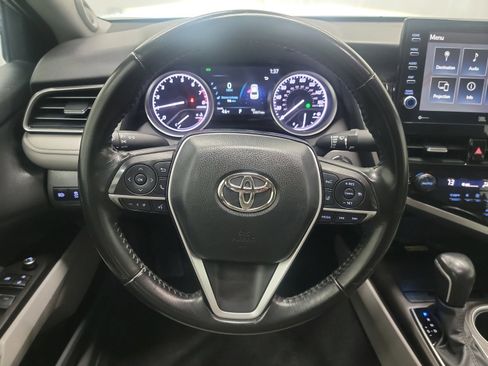 Used 2023 Toyota Camry XLE w/ Navigation Package image 17