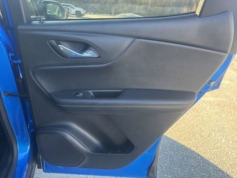 Used 2025 Chevrolet Blazer LT image 32