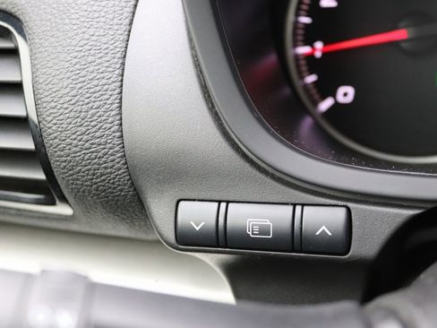 Used 2023 Mitsubishi Eclipse Cross ES image 6