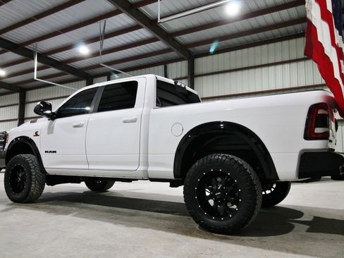 Used 2021 RAM 2500 Laramie w/ Night Edition image 8