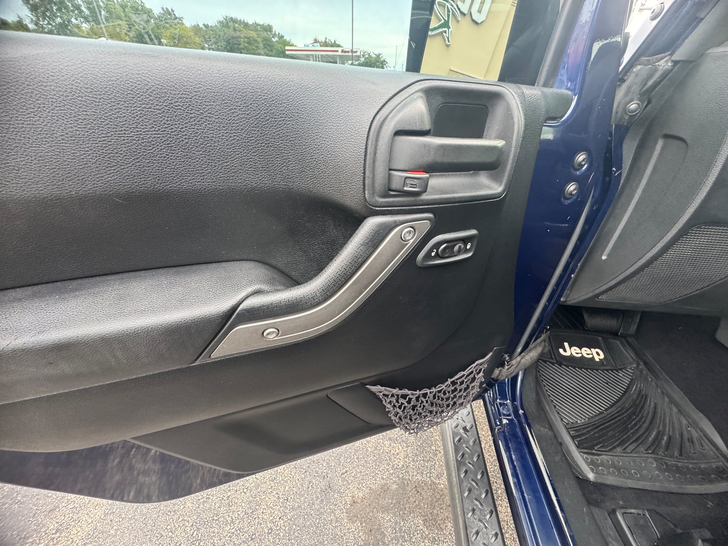 Used 2013 Jeep Wrangler Sport AWD/4WD image 9