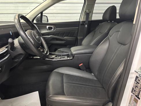 Used 2024 Kia Sorento SX AWD/4WD image 8