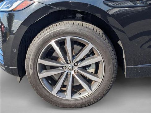 Used 2024 Jaguar F-PACE R-Dynamic S AWD/4WD image 18