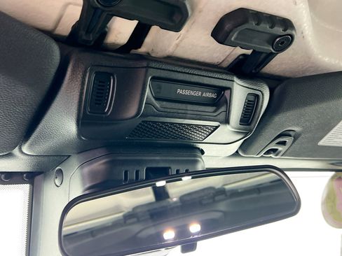 Used 2024 Jeep Wrangler Unlimited image 22