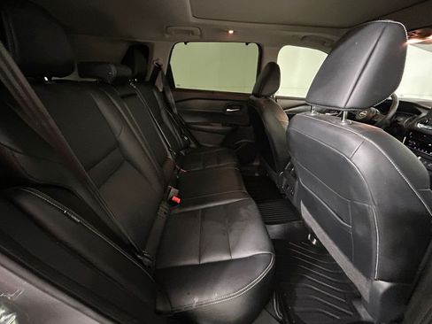 Used 2023 Nissan Rogue SL w/ SL Premium Package FWD image 17