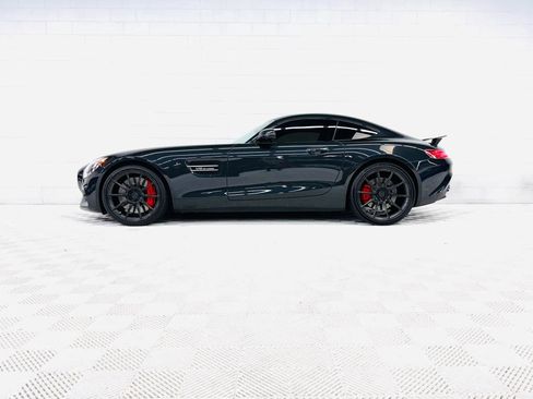 Used 2016 Mercedes-Benz AMG GT S image 1