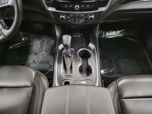 Used 2023 Chevrolet Traverse LT w/ LT Premium Package image 17