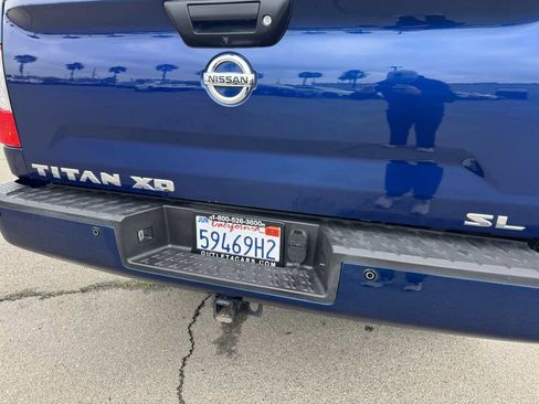 Used 2016 Nissan Titan SL image 10