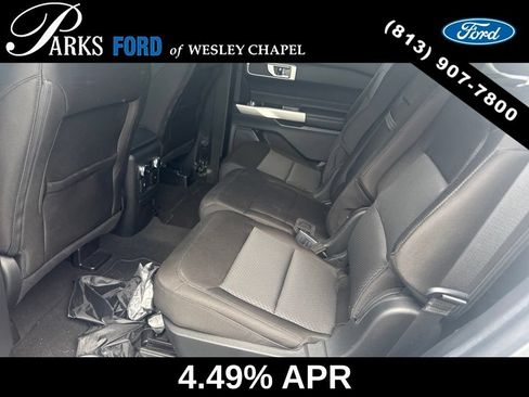 Used 2022 Ford Explorer XLT w/ Class IV Trailer Tow Package RWD image 3